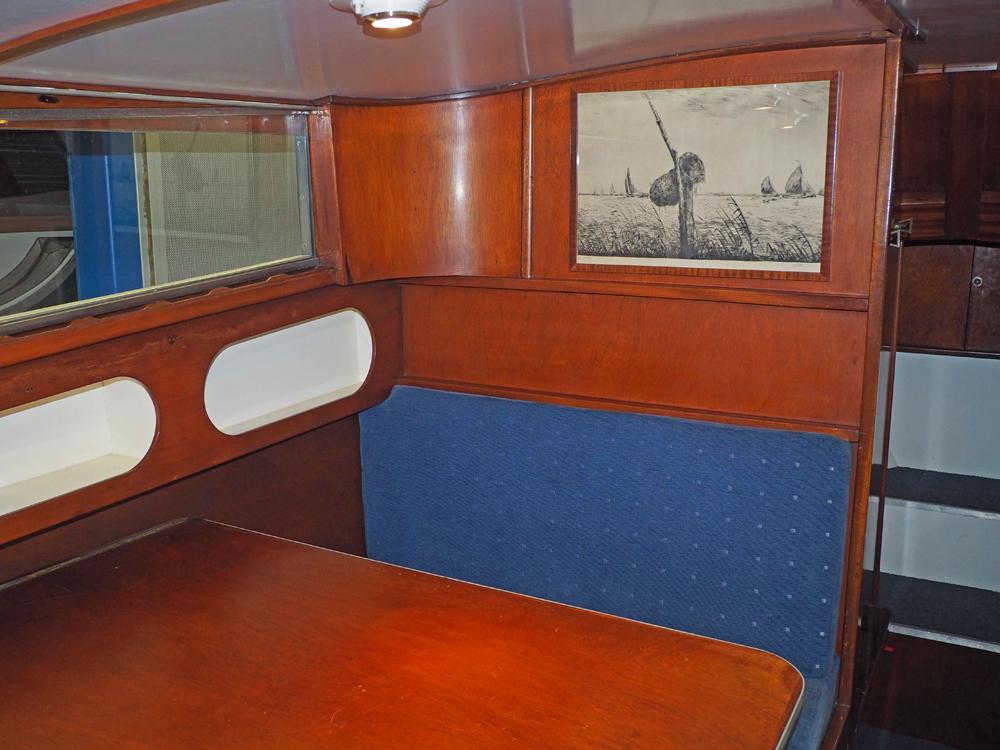 Cabin en avant, H&eacute;bergements